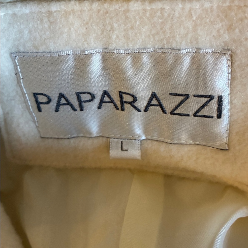 Paparazzi Wool blend winter white short double breasted blazer coat. - Picture 6 of 8